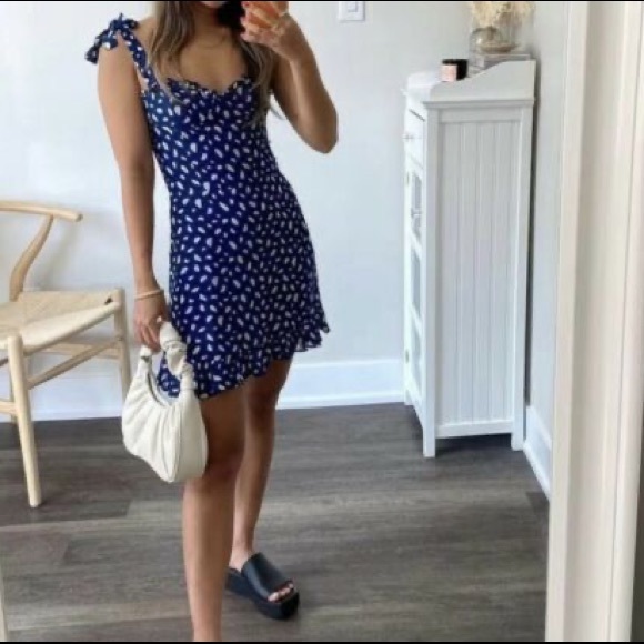 Reformation Christine Dress  Moray - Picture 7 of 15